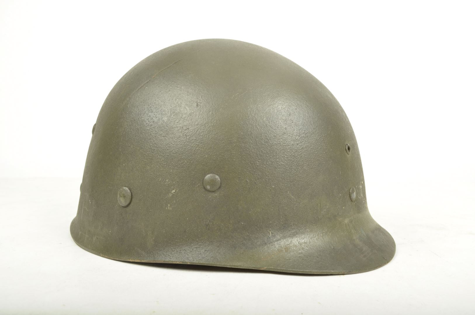 Casque US M1 SCHLUETER de l' US NAVY / Nominatif et identifié