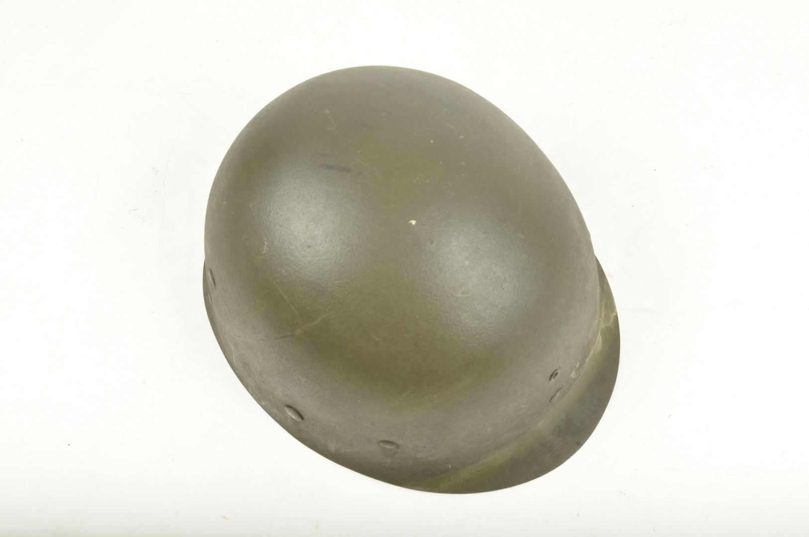 Casque US M1 SCHLUETER de l' US NAVY / Nominatif et identifié