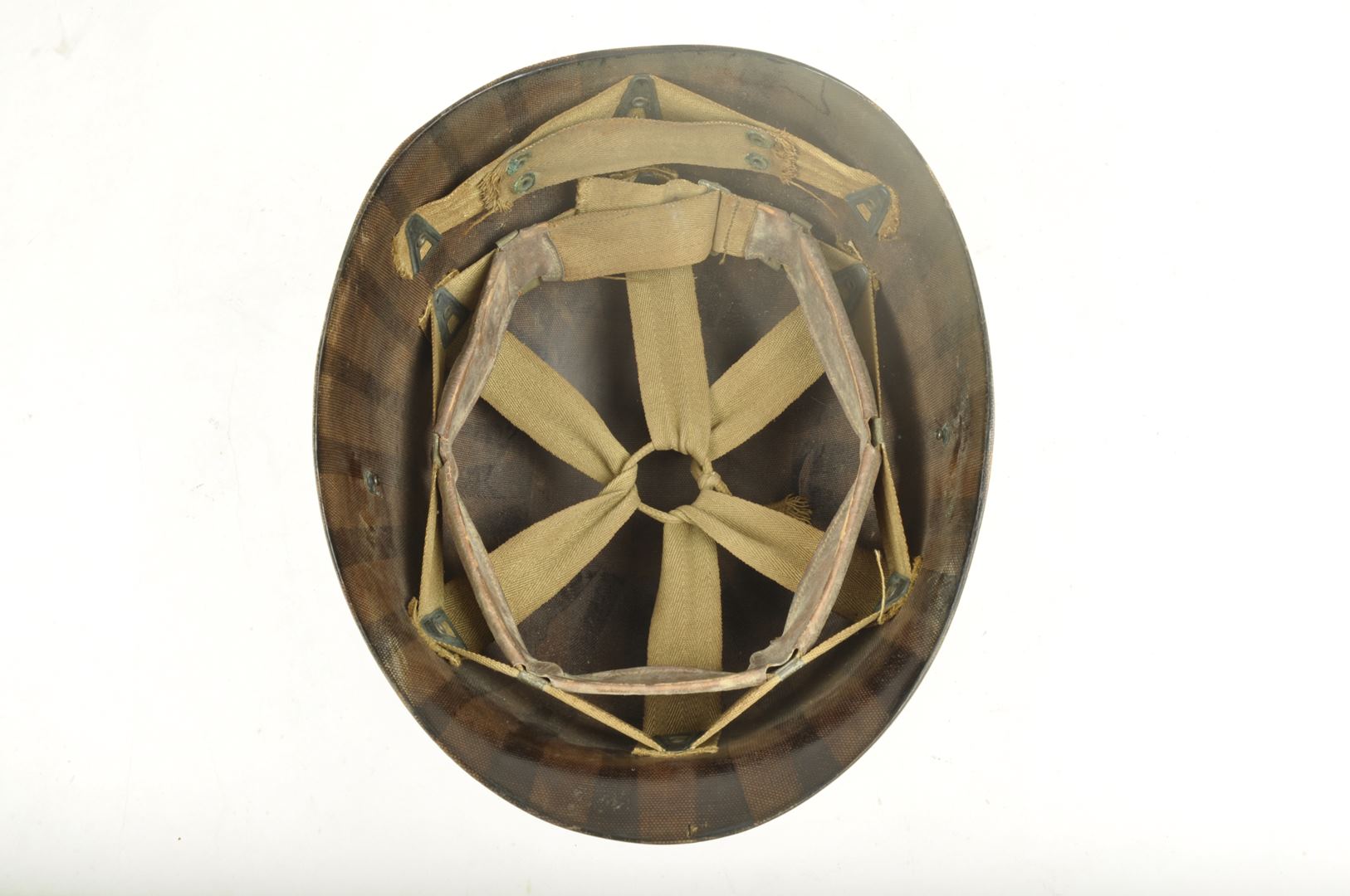 Casque US M1 SCHLUETER de l' US NAVY / Nominatif et identifié