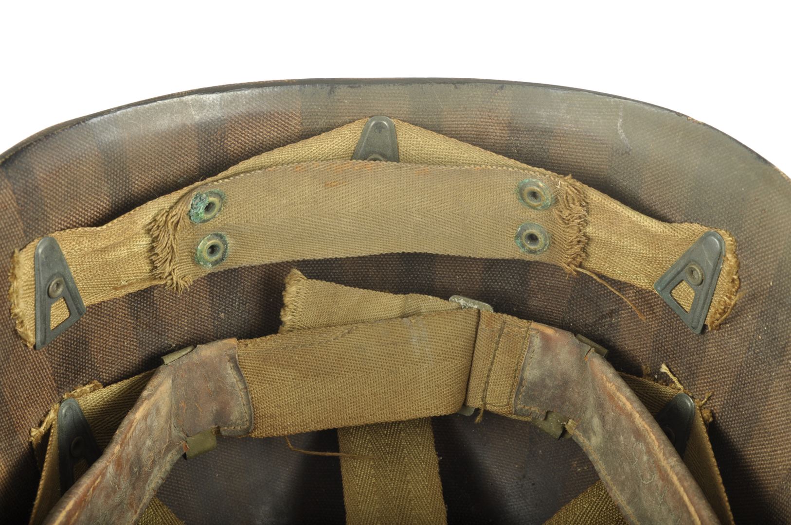 Casque US M1 SCHLUETER de l' US NAVY / Nominatif et identifié