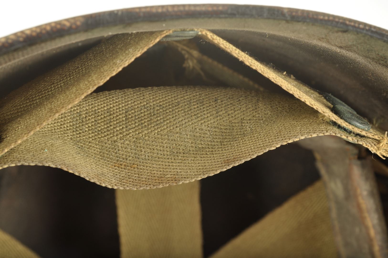 Casque US M1 SCHLUETER de l' US NAVY / Nominatif et identifié