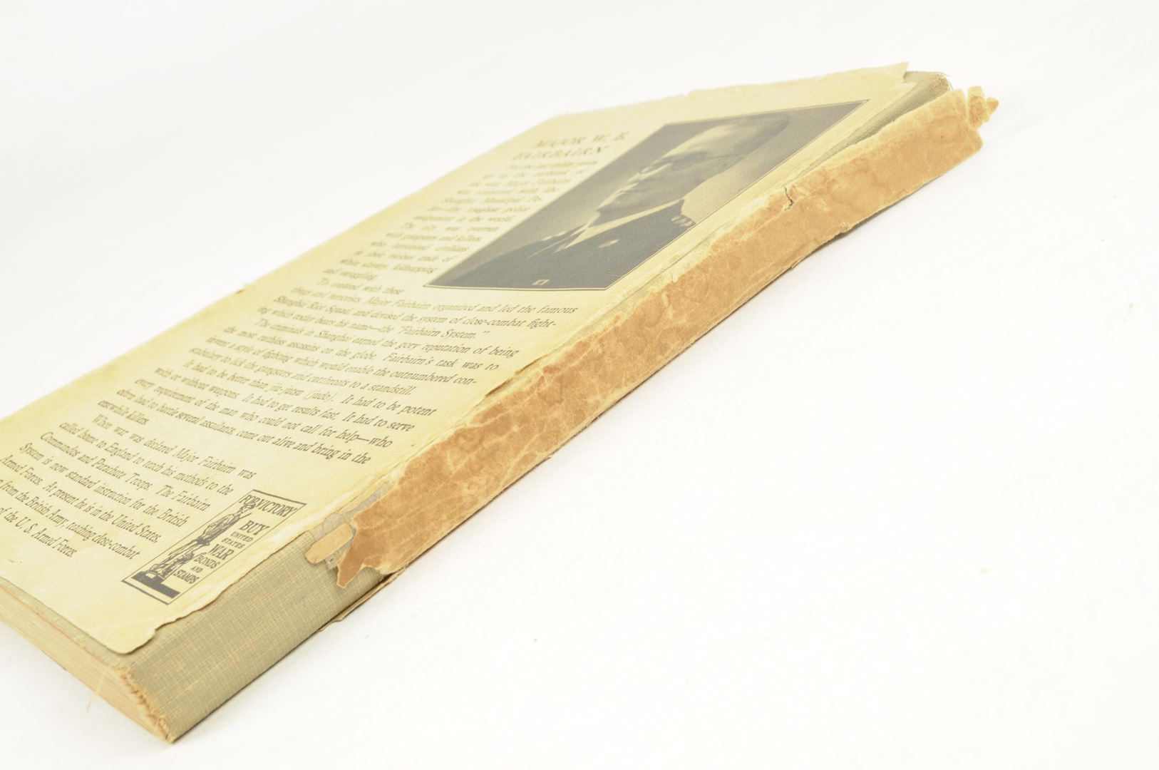 Livre ORIGINAL "GET TOUGH" daté 1943 / nominatif