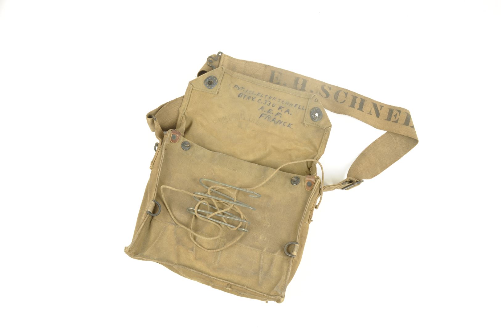 Sacoche Masque à Gaz US nominative et identifiée / 330th Field Artillery Regiment