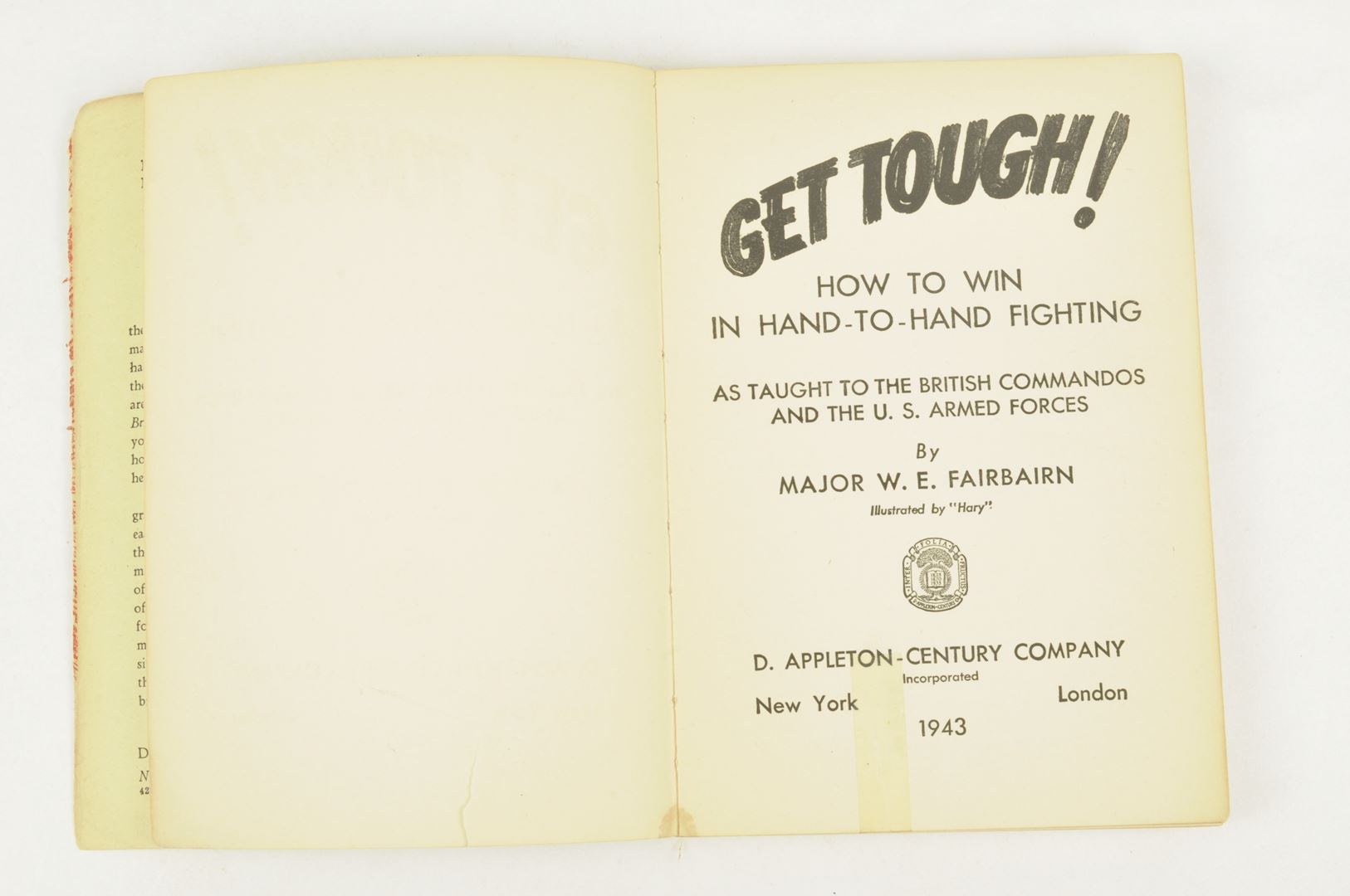 Livre ORIGINAL "GET TOUGH" daté 1943 / nominatif