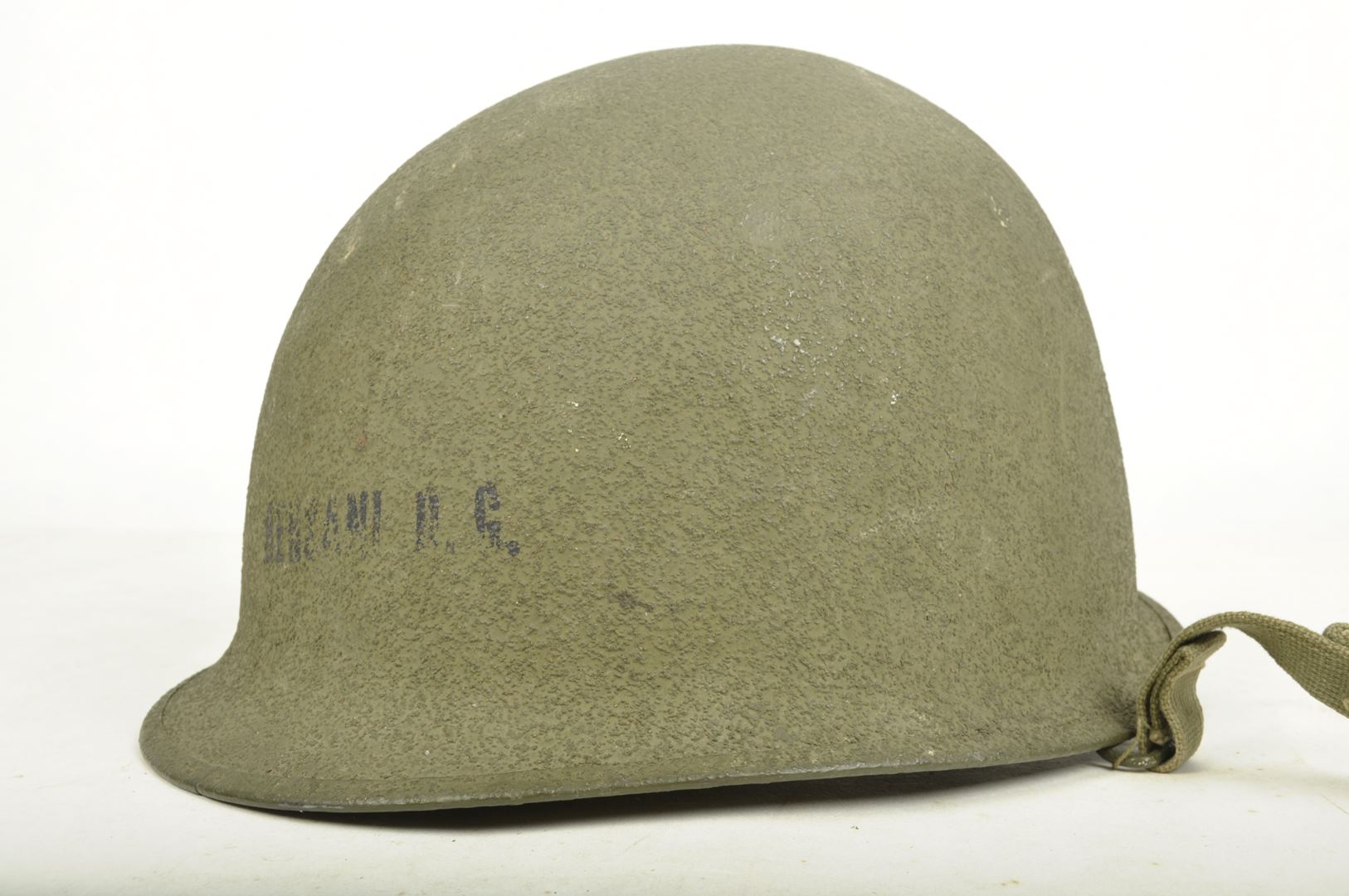 Casque US M1 SCHLUETER de l' US NAVY / Nominatif et identifié