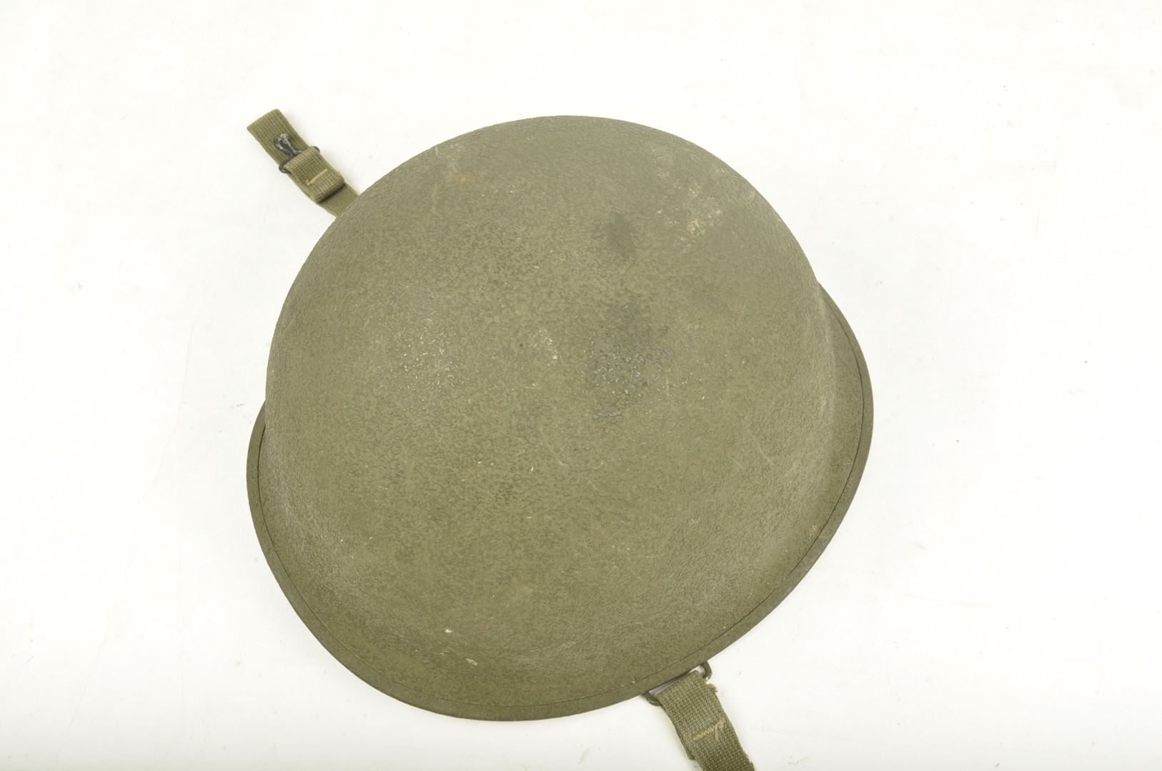 Casque US M1 SCHLUETER de l' US NAVY / Nominatif et identifié