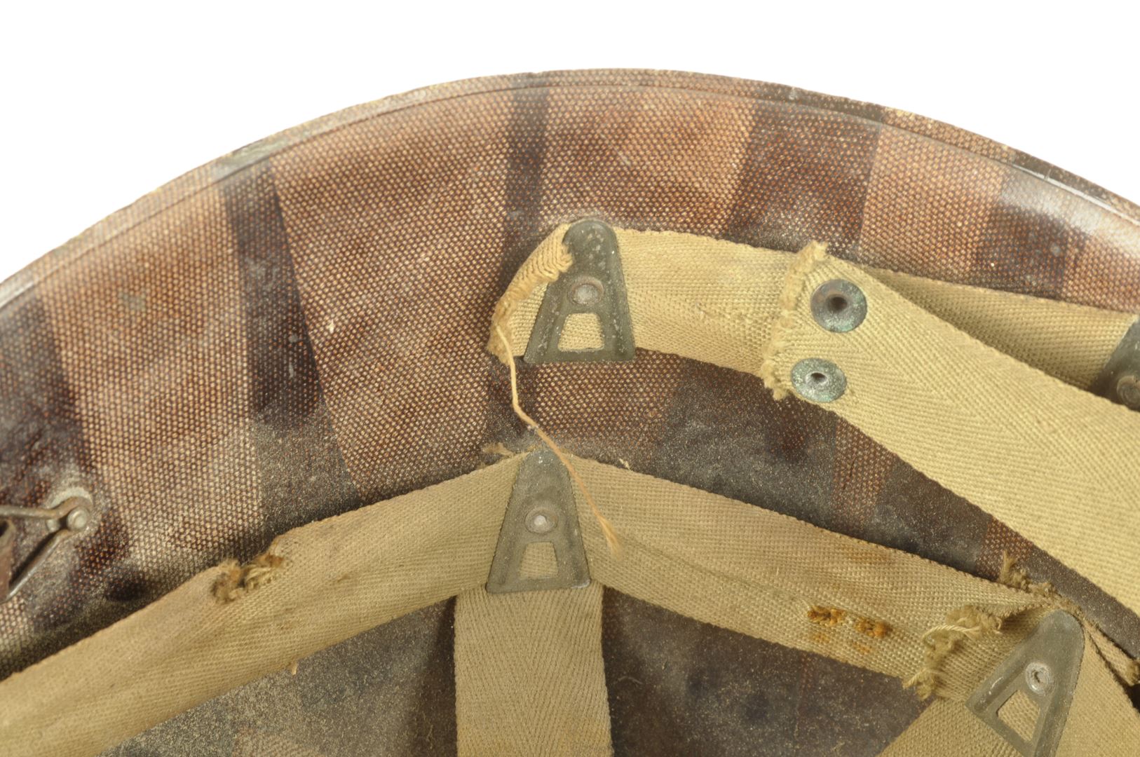 Casque US M1 et son sous casque MSA sorti de ferme / Arcey