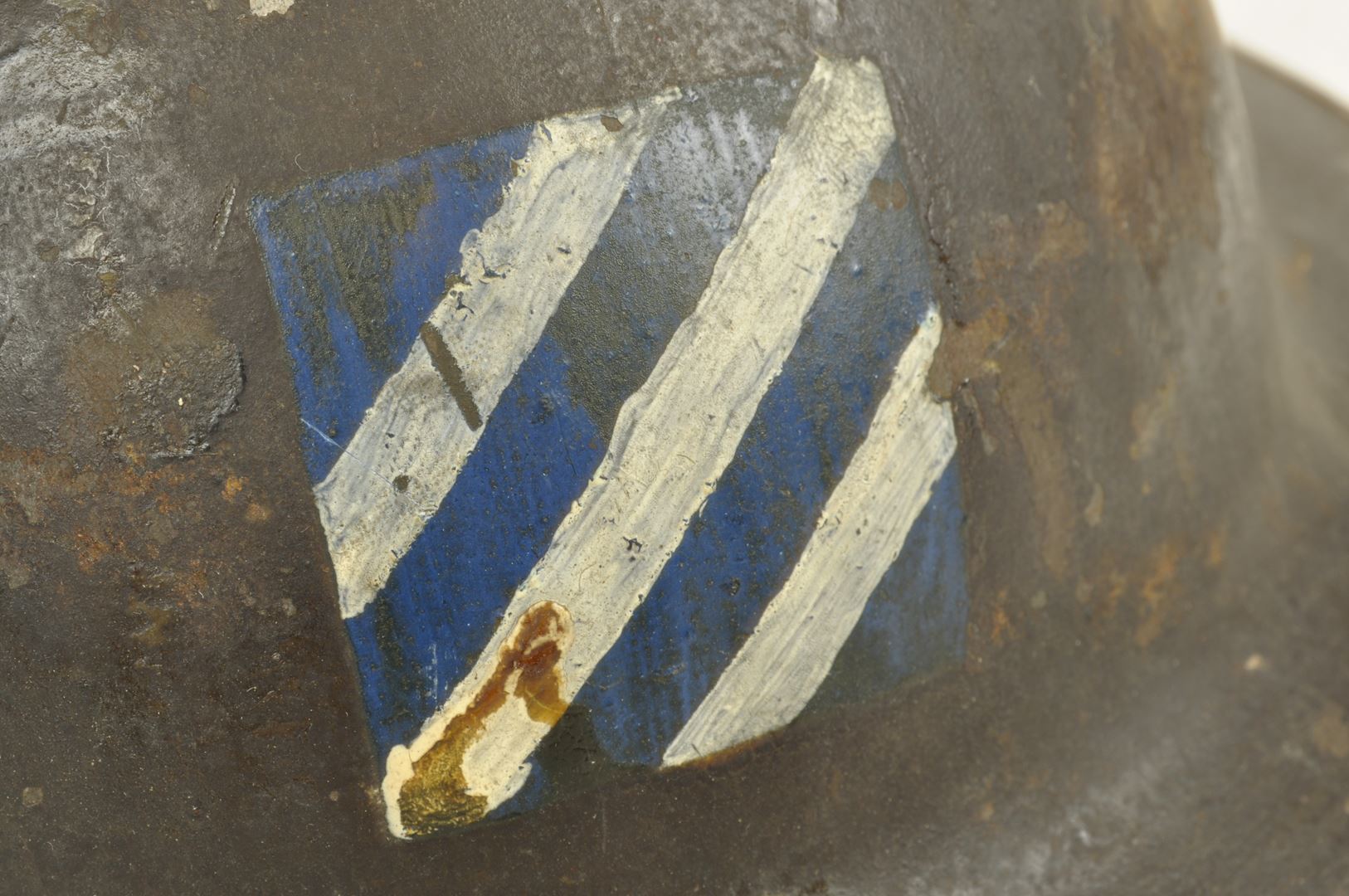 Casque US 17 3rd infantry division fabrication Britannique / Nominatif et identifié