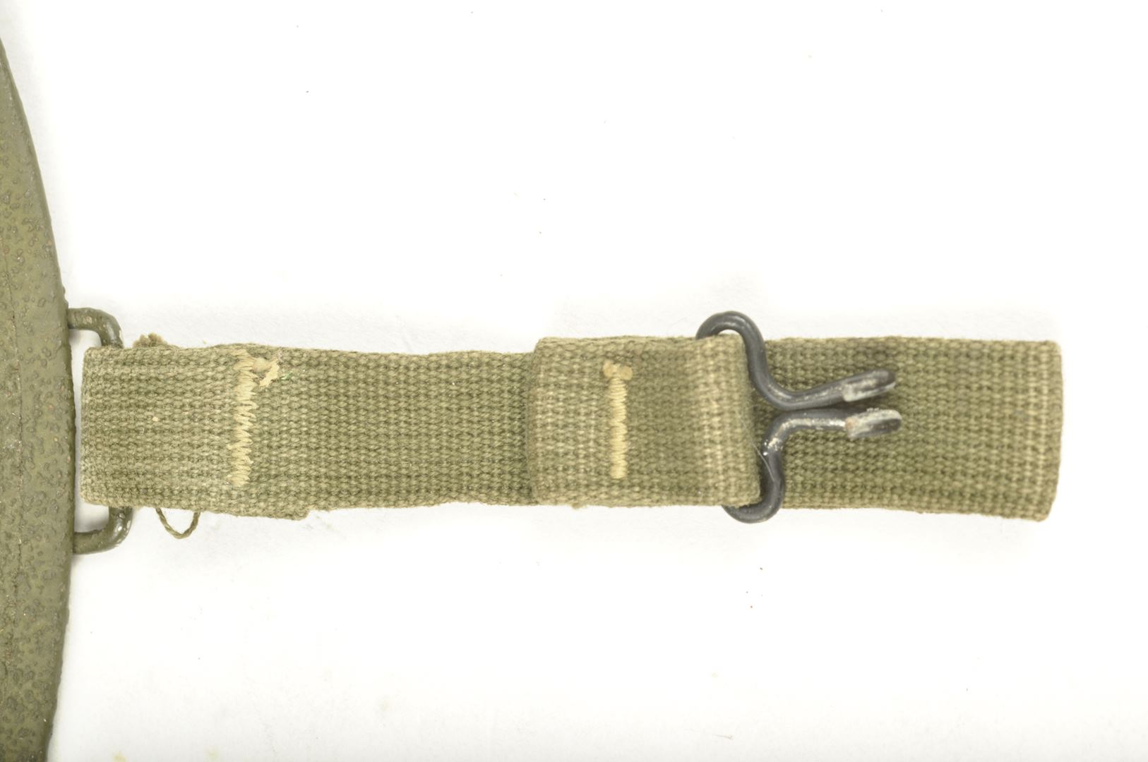 Casque US M1 SCHLUETER de l' US NAVY / Nominatif et identifié