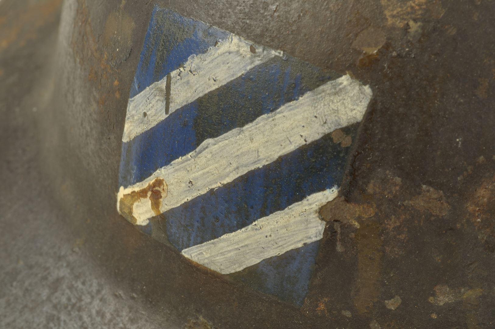 Casque US 17 3rd infantry division fabrication Britannique / Nominatif et identifié