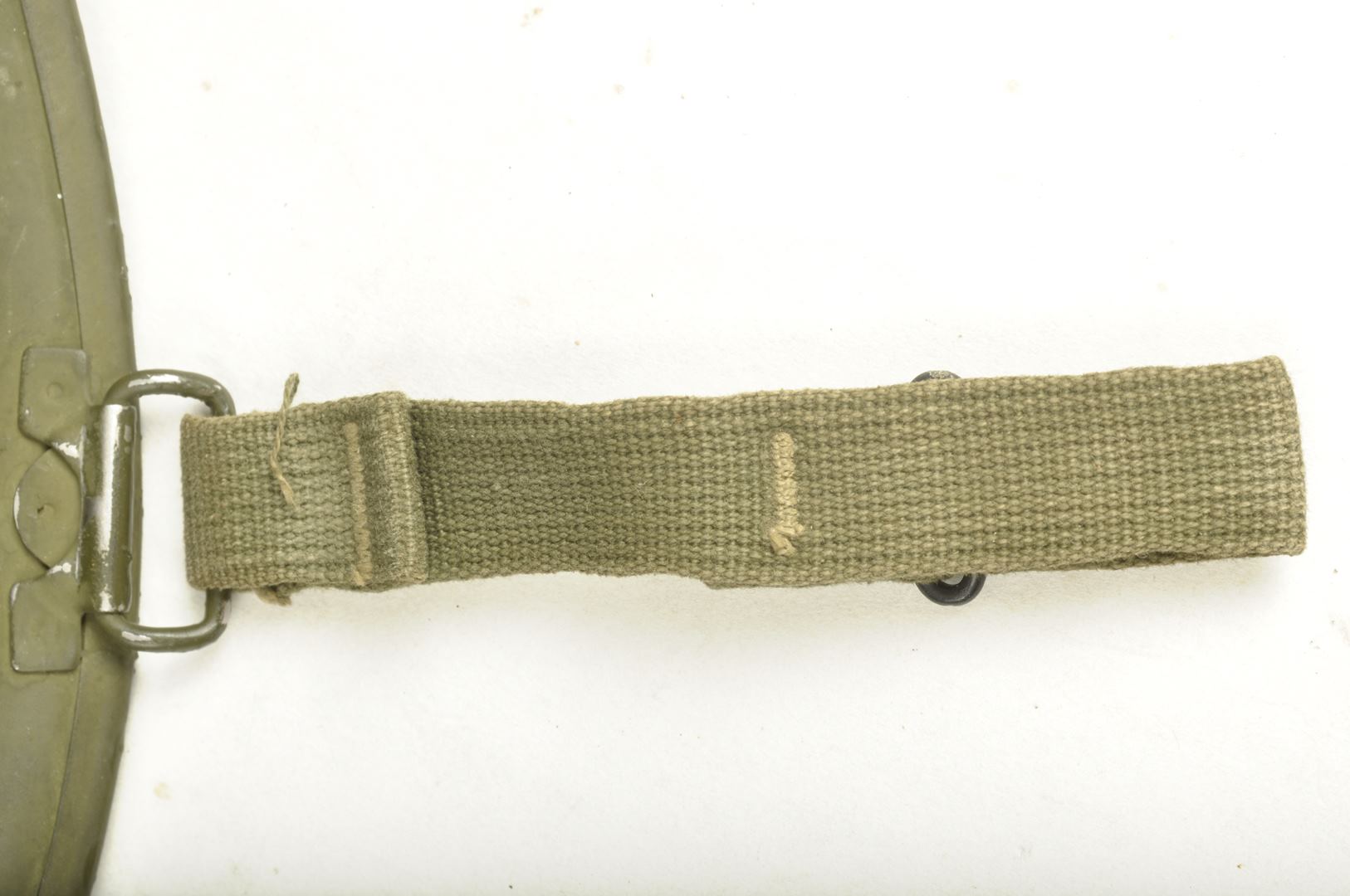 Casque US M1 SCHLUETER de l' US NAVY / Nominatif et identifié
