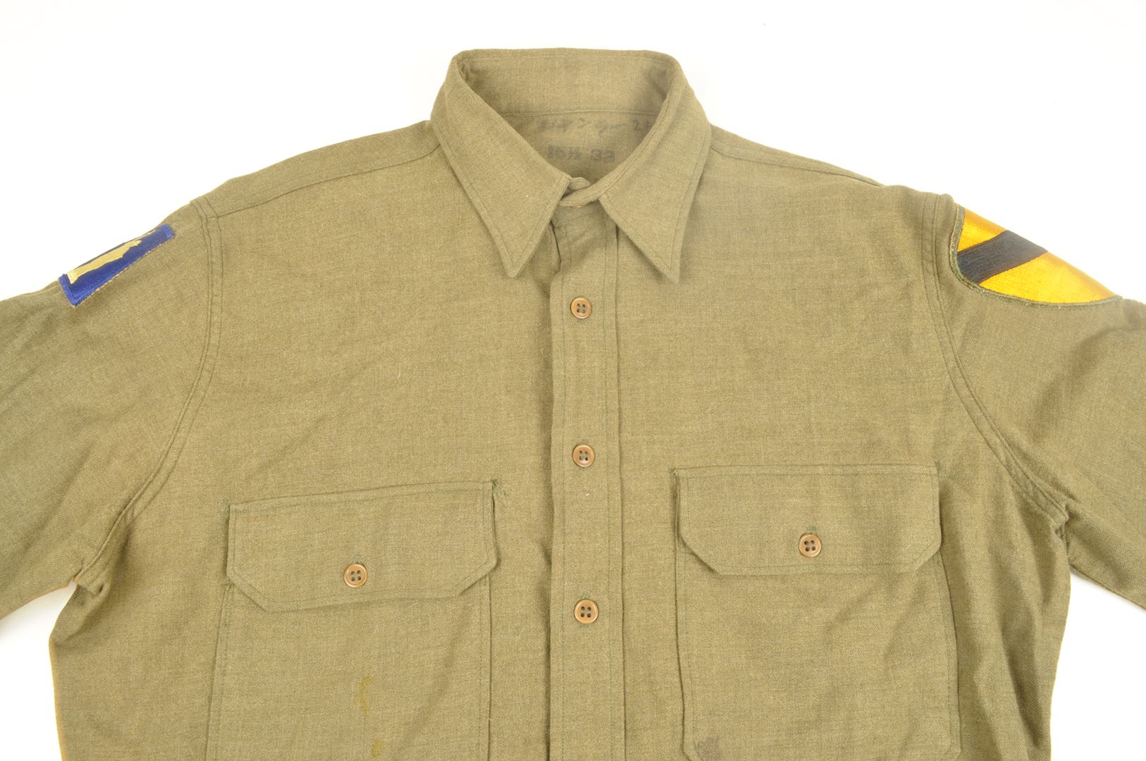 Chemise "moutarde" 77th Infantry Division identifiée / Okinawa