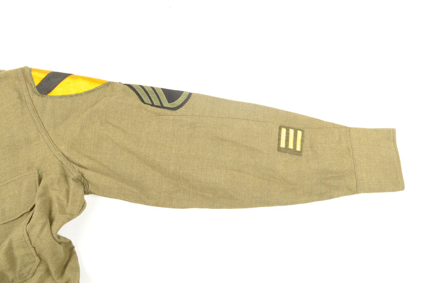 Chemise "moutarde" 77th Infantry Division identifiée / Okinawa