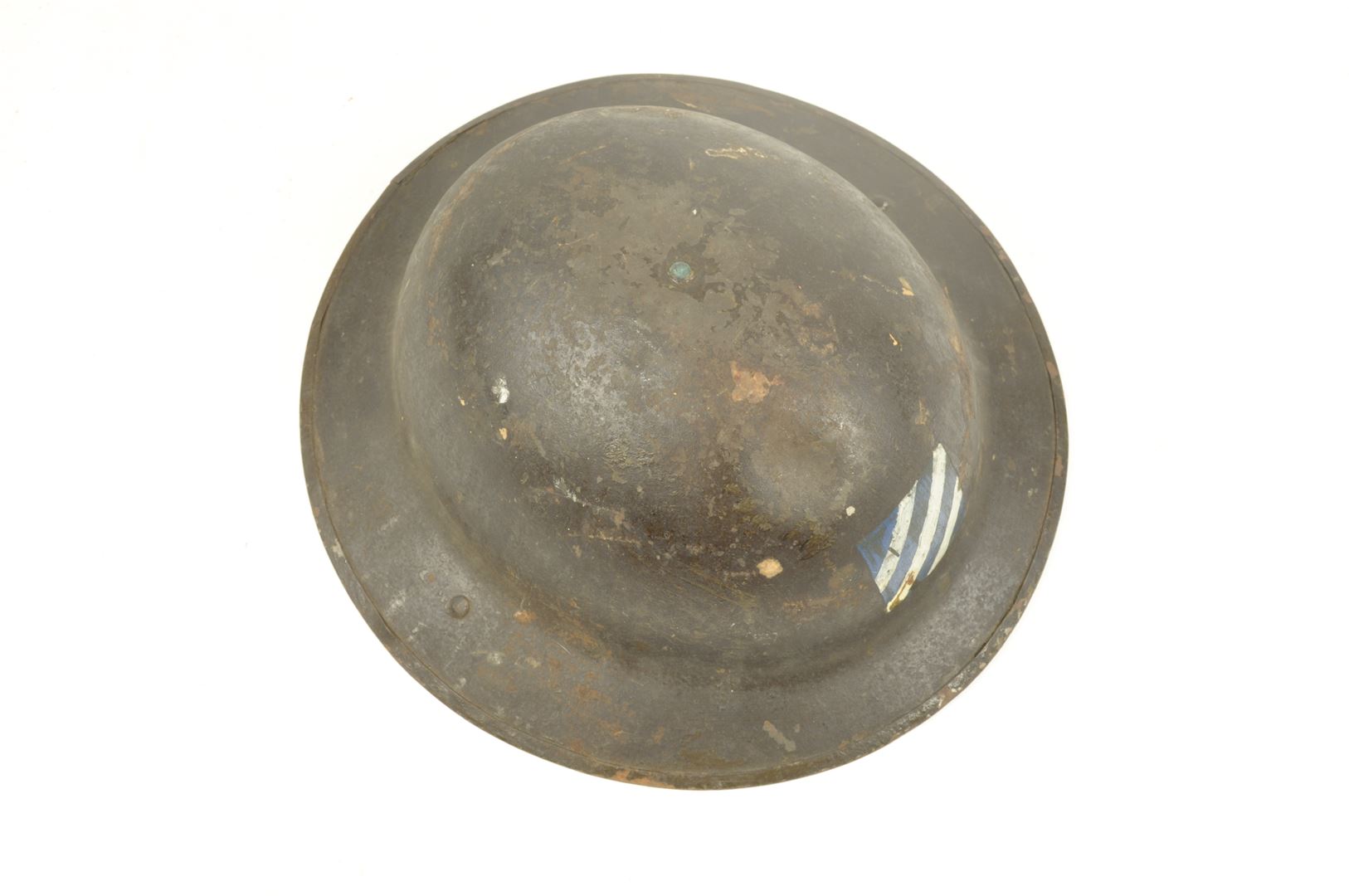 Casque US 17 3rd infantry division fabrication Britannique / Nominatif et identifié