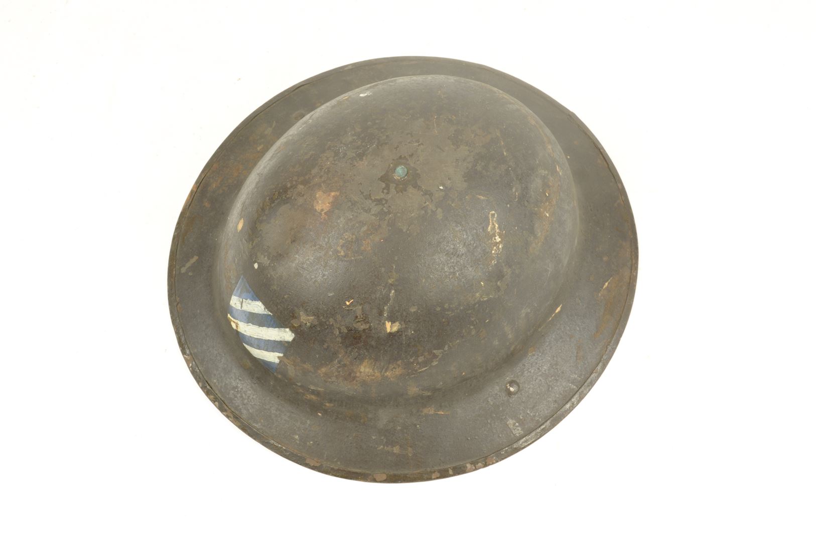 Casque US 17 3rd infantry division fabrication Britannique / Nominatif et identifié