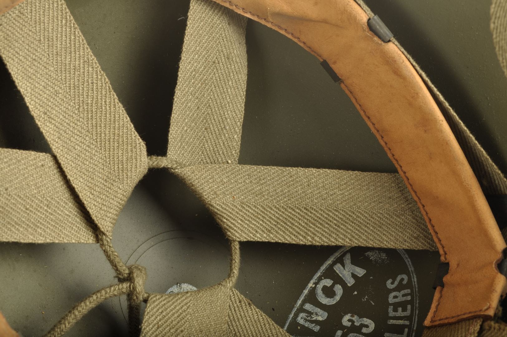 Sous casque TAP 51 - 53 daté 1953 / NEUF DE STOCK
