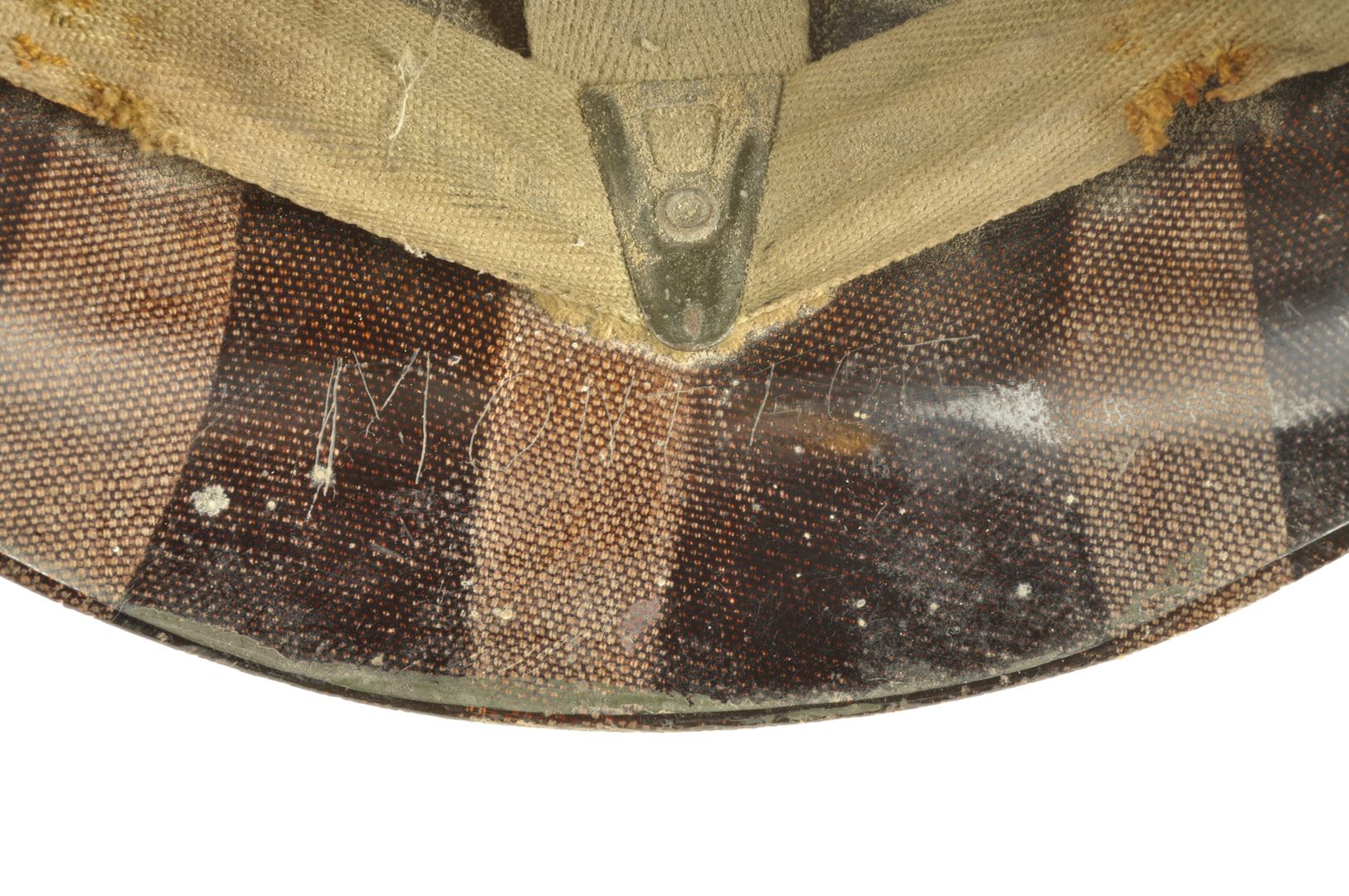Casque US M1 et son sous casque MSA sorti de ferme / Arcey