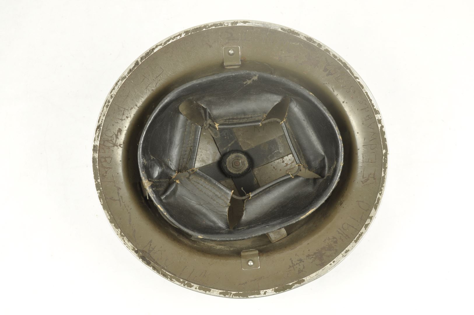 Casque Britannique MKII Nominatif 1940 / Royal Artillery 42nd East Lancashire Division