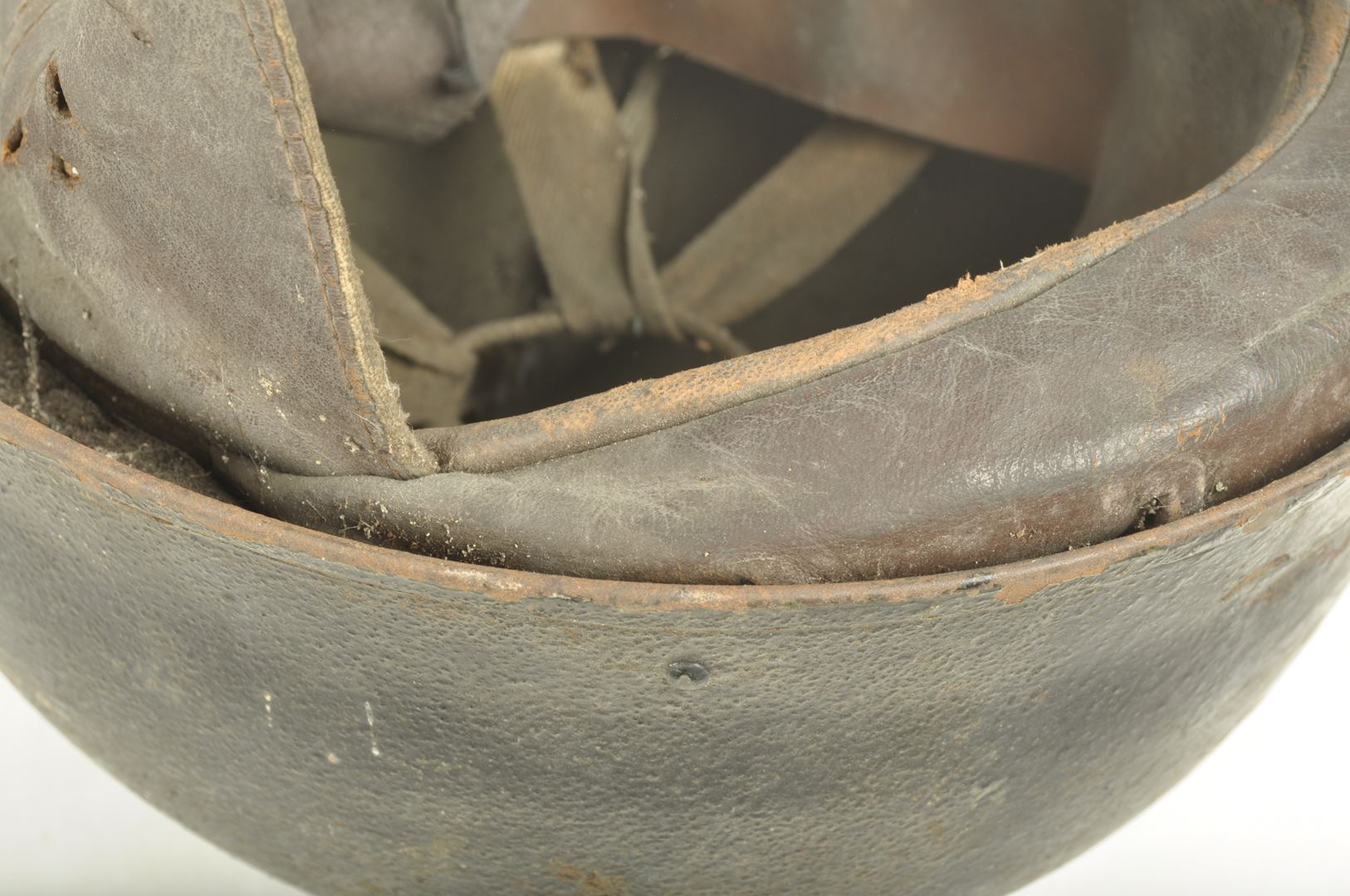 Casque Britannique Despatch Rider daté 1942 / Brigade Piron