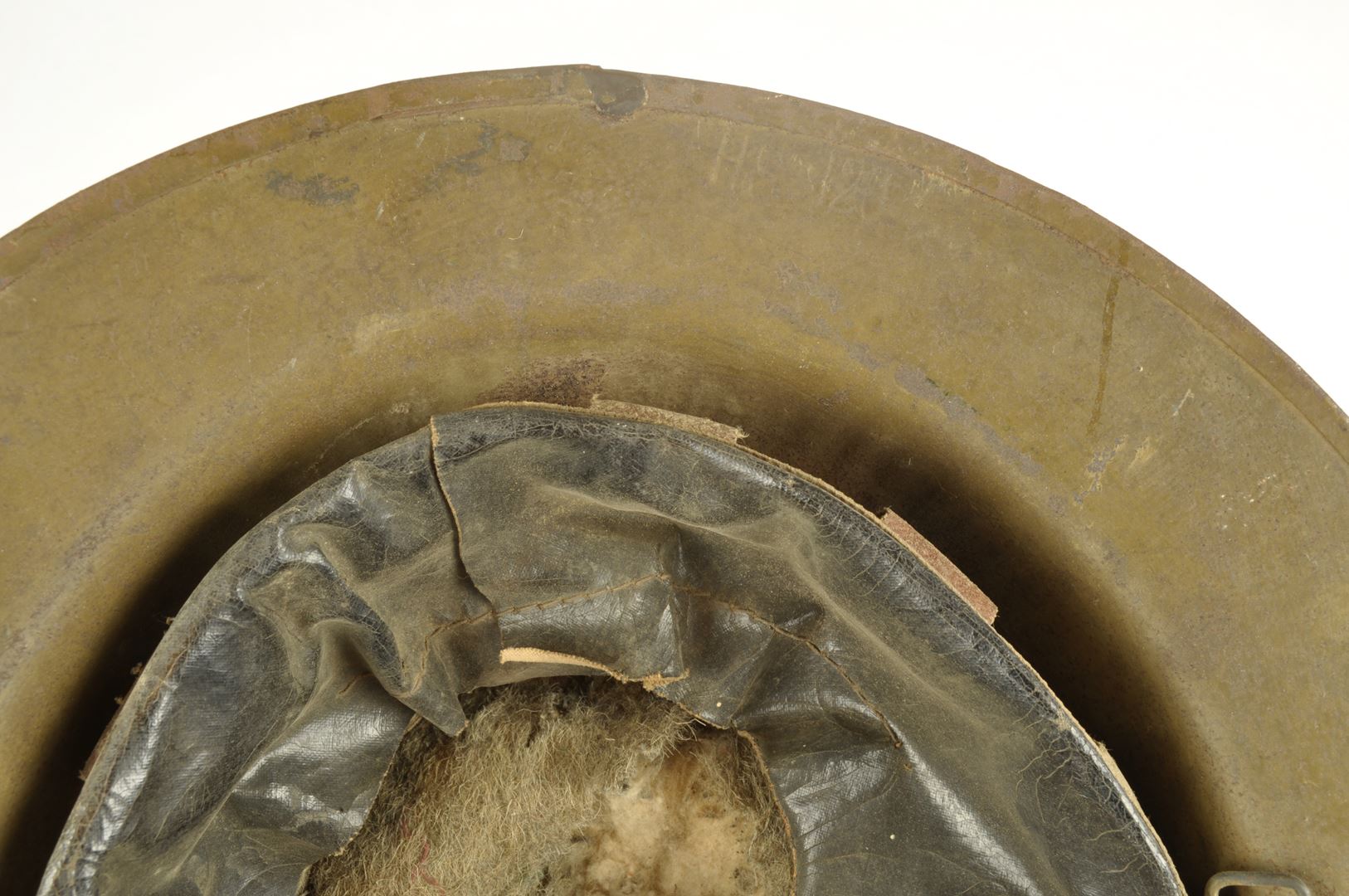 Casque US 17 3rd infantry division fabrication Britannique / Nominatif et identifié