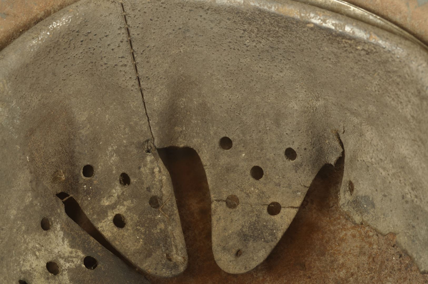 Casque allemand HEER modèle 35 Nominatif sorti de grenier