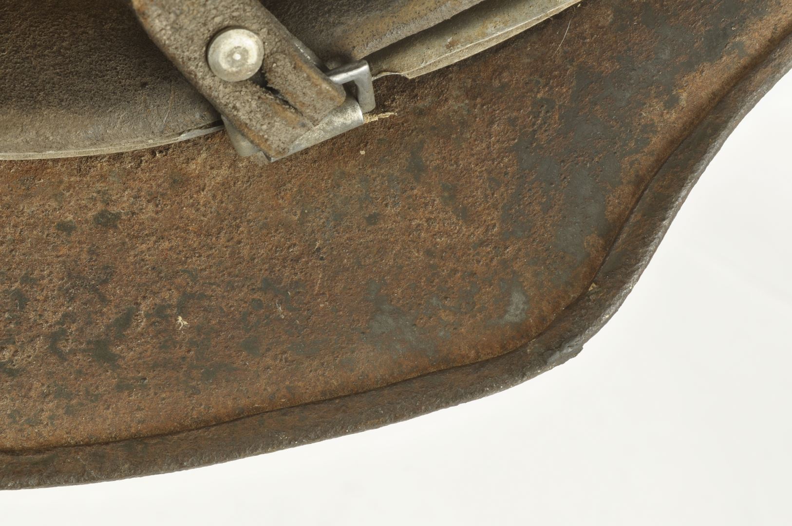 Casque allemand HEER modèle 35 Nominatif sorti de grenier