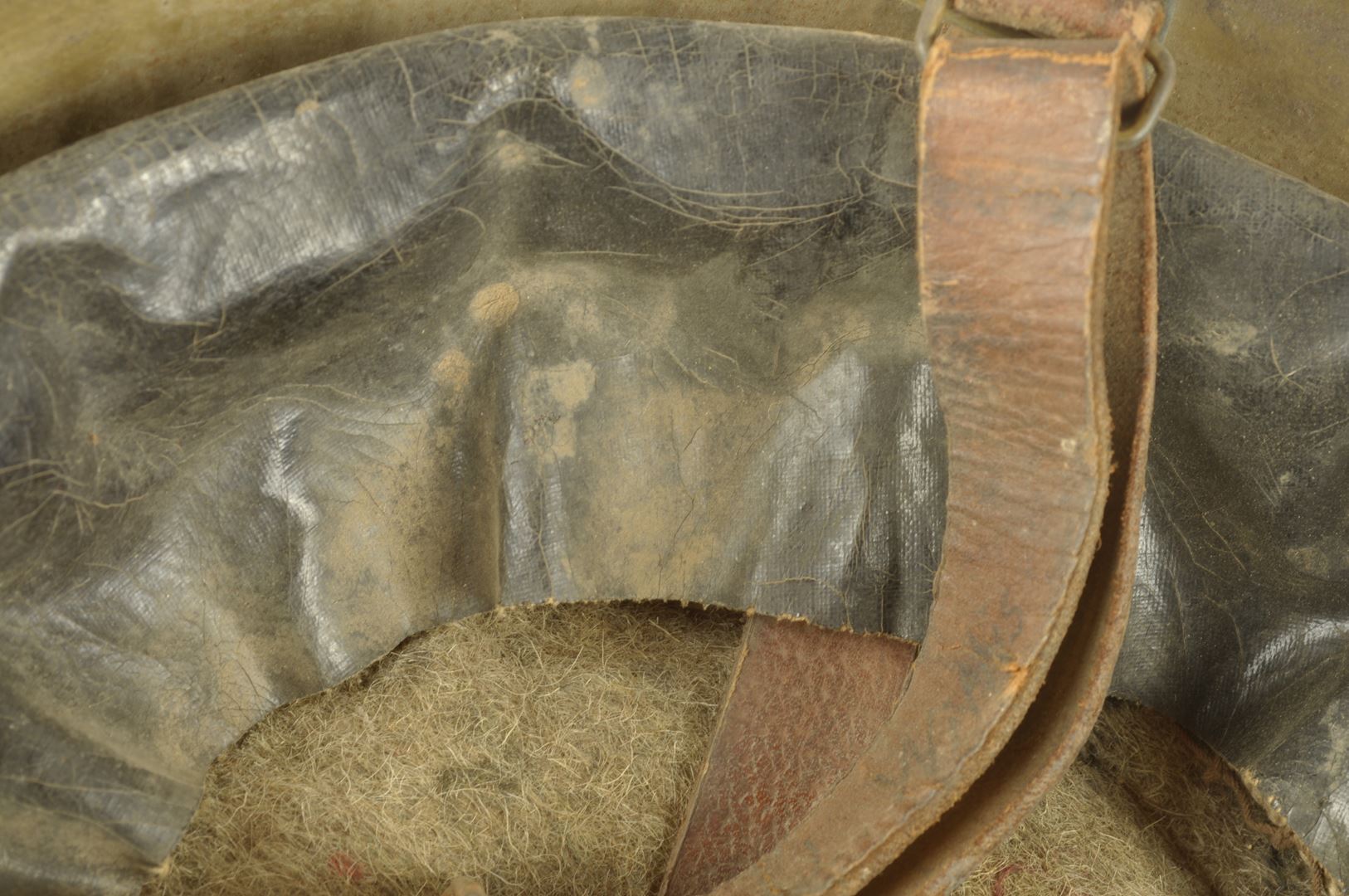 Casque US 17 3rd infantry division fabrication Britannique / Nominatif et identifié