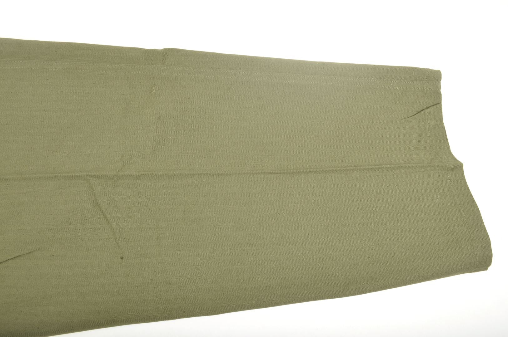 Pantalon HBT US ARMY / NEUF DE STOCK et daté 1944