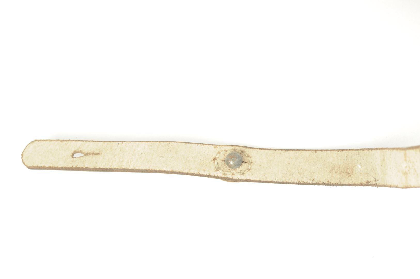 Sangle de boitier à jumelles datée 1940