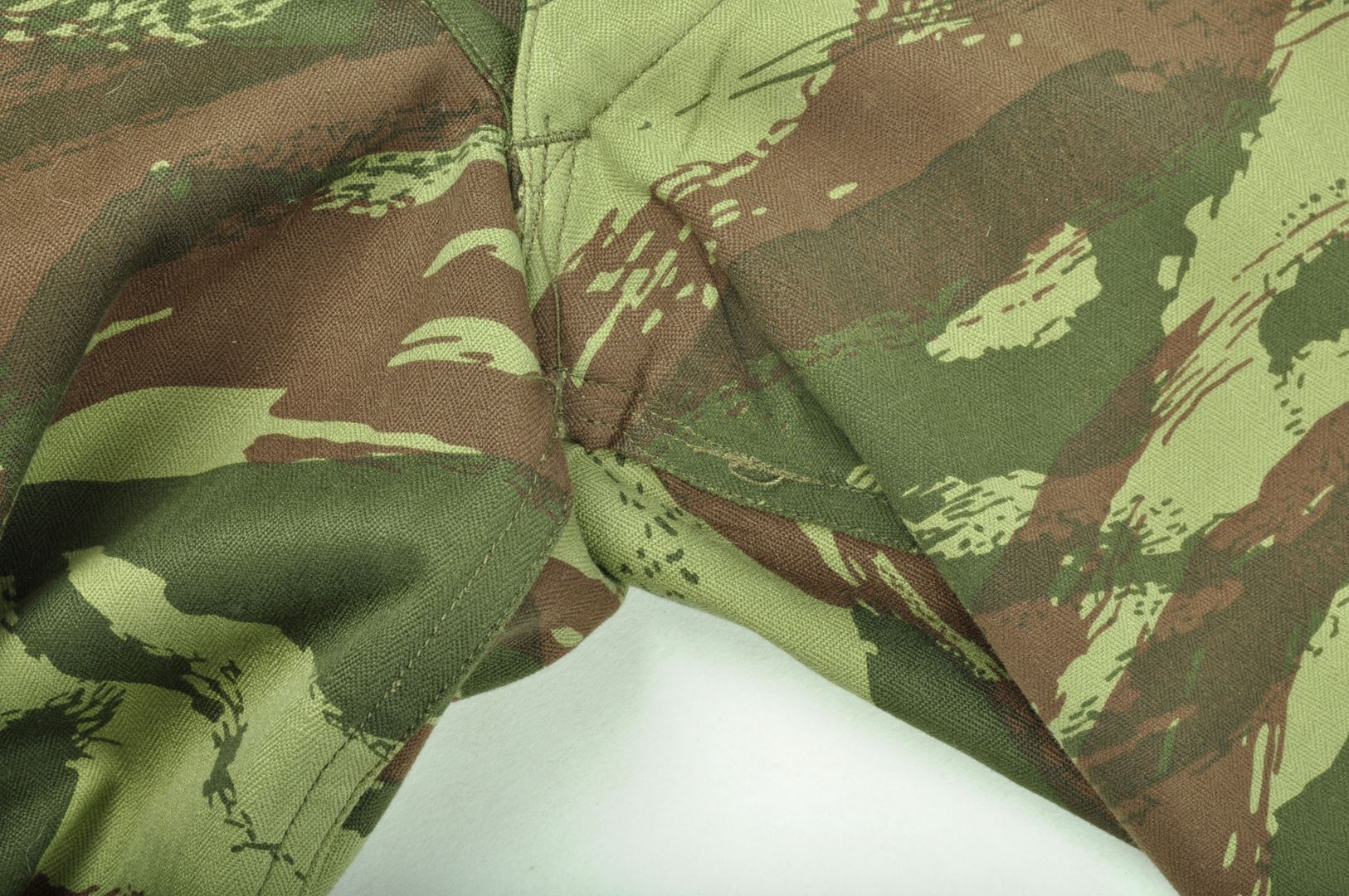 Pantalon TAP 47 / 56 camouflé / ETAT NEUF