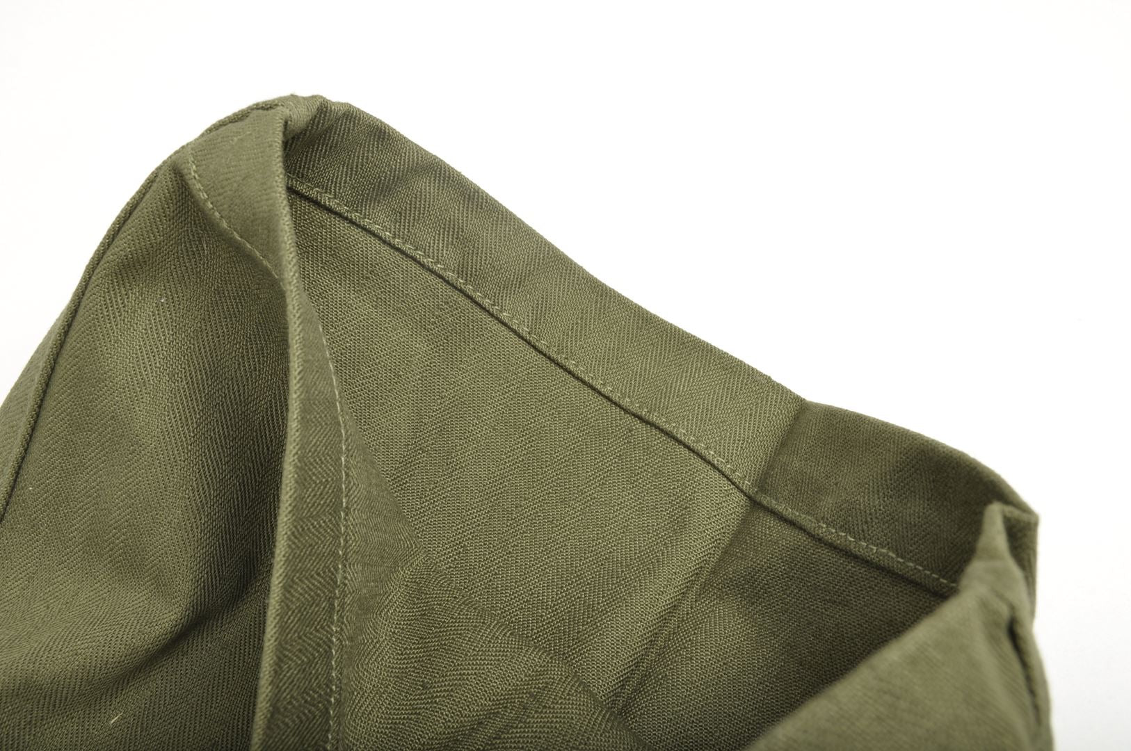 Pantalon HBT US ARMY / NEUF DE STOCK et daté 1944