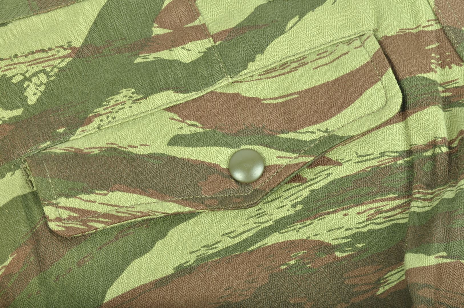 Pantalon TAP 47 / 56 camouflé / ETAT NEUF