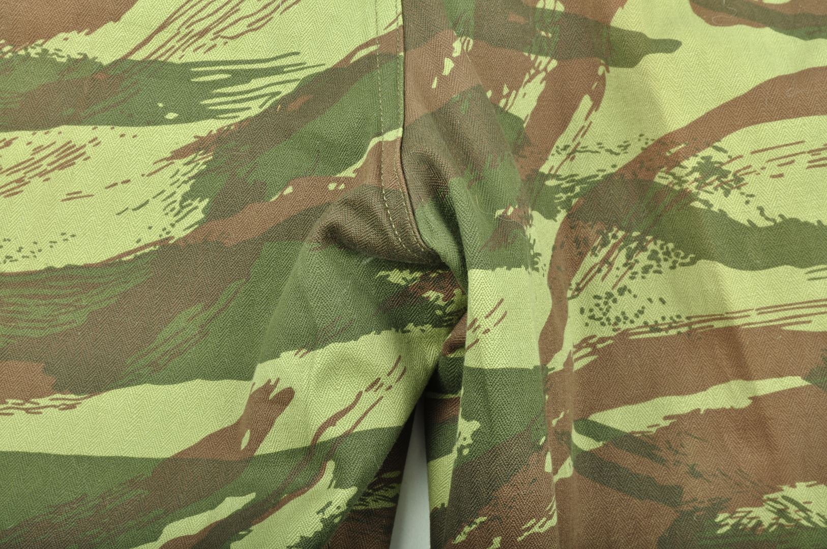 Pantalon TAP 47 / 56 camouflé / ETAT NEUF