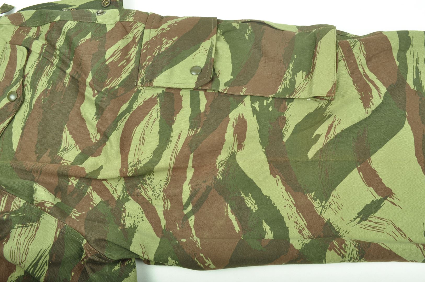 Pantalon TAP 47 / 56 camouflé / ETAT NEUF