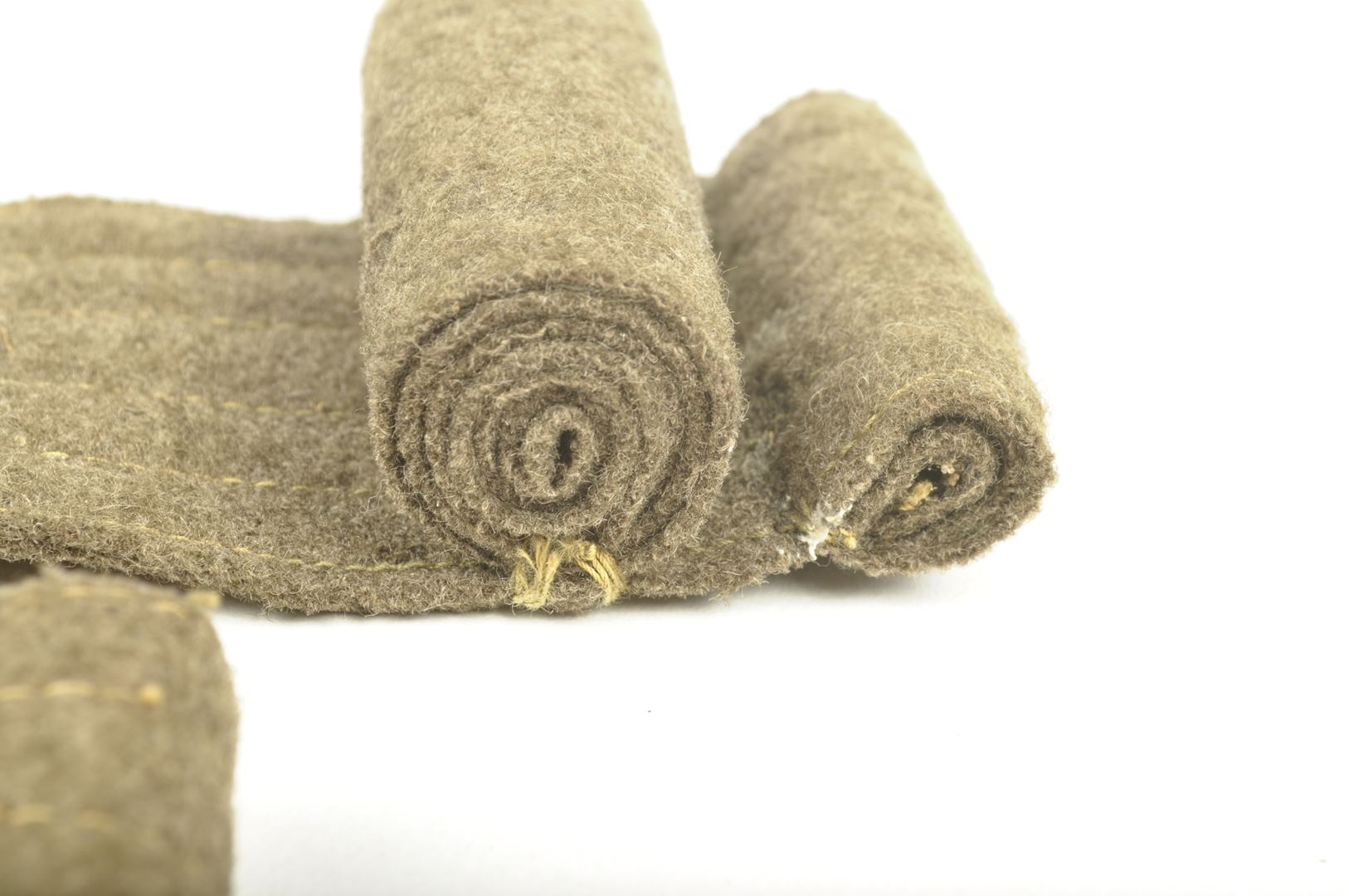 Paire de pattes d'épaules à rouleaux / Troupe
