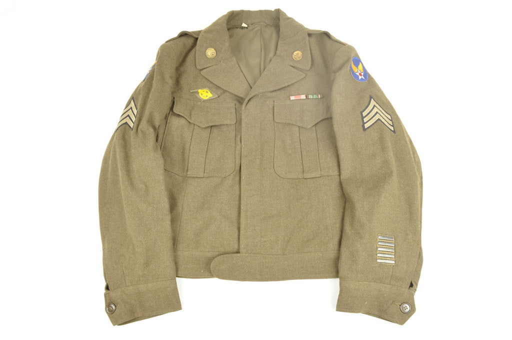 Grouping US AIR FORCE identifié / 12th Airforce 322nd SG