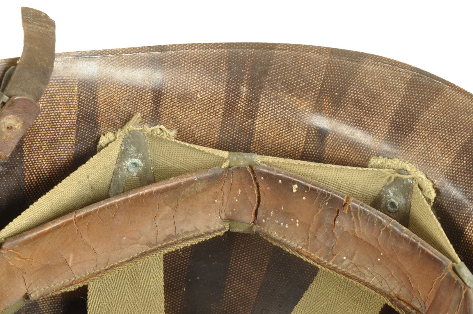 Casque US M avec grades de Capitaine et son sous casque IMP / PONTARLIER