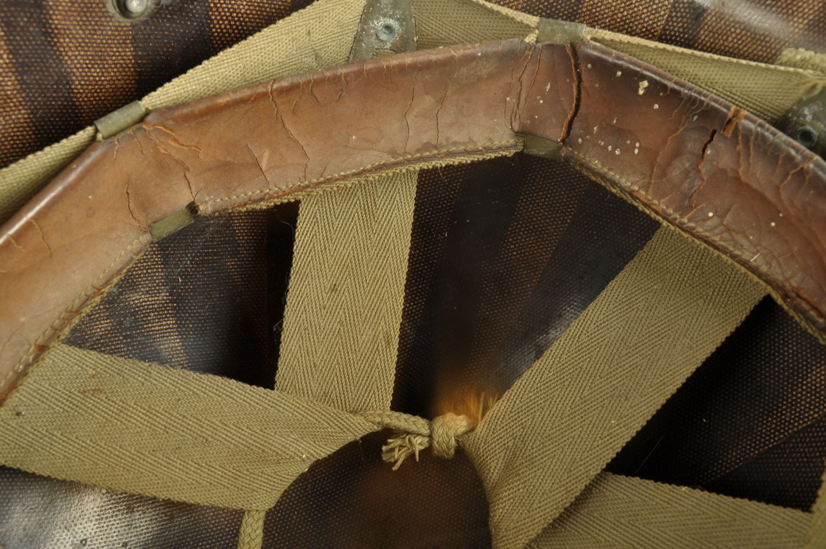 Casque US M avec grades de Capitaine et son sous casque IMP / PONTARLIER