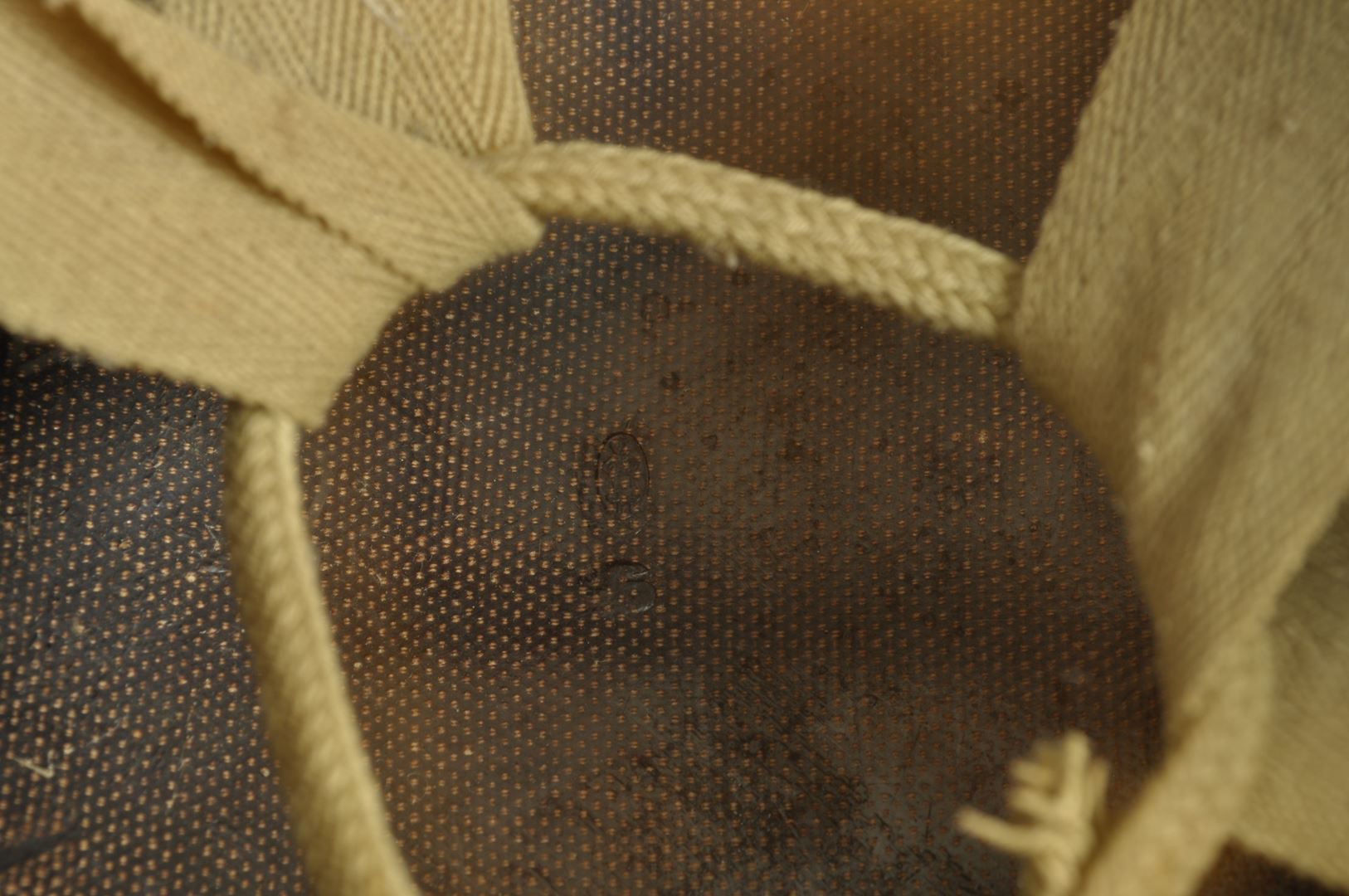 Casque US M avec grades de Capitaine et son sous casque IMP / PONTARLIER