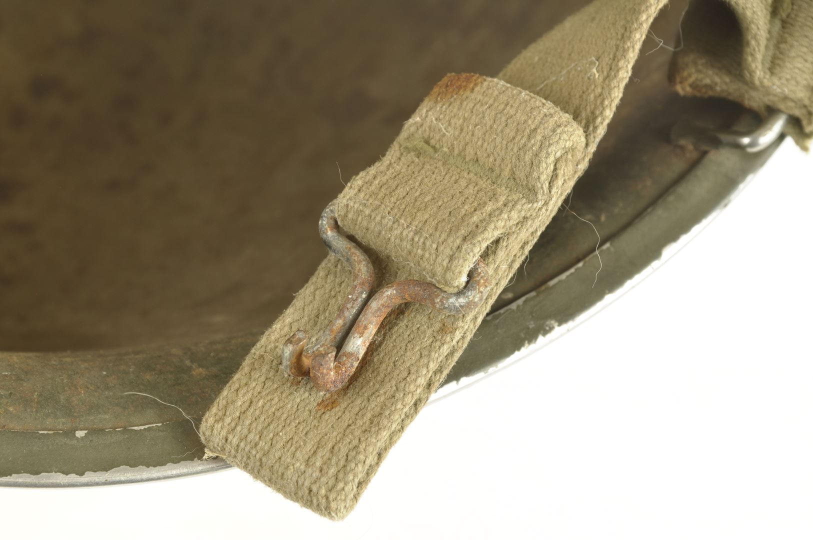 Casque US M avec grades de Capitaine et son sous casque IMP / PONTARLIER