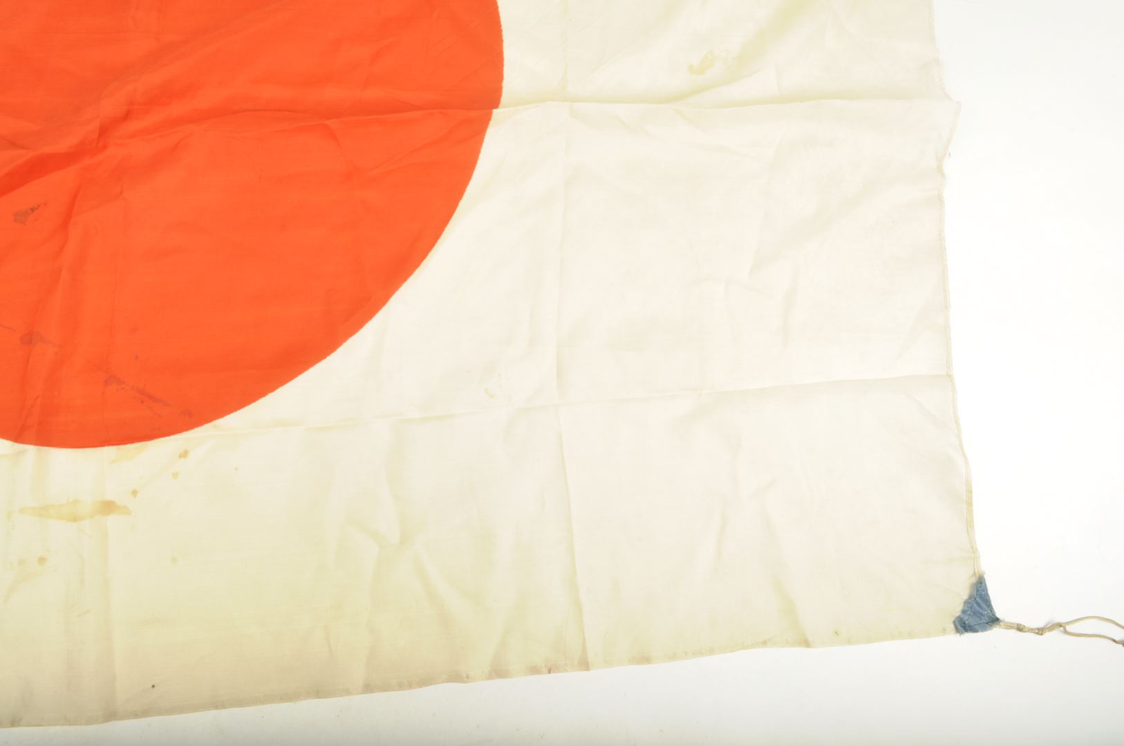 Drapeau pris sur un prisonnier Japonais / Nominatif 441st Counter Intelligence Corps