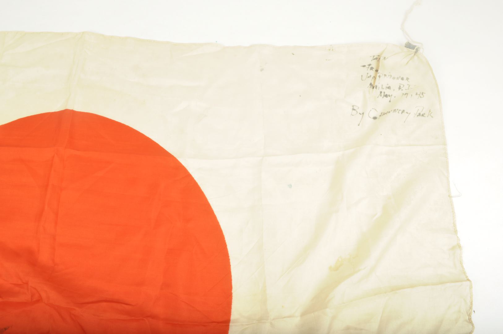 Drapeau pris sur un prisonnier Japonais / Nominatif 441st Counter Intelligence Corps
