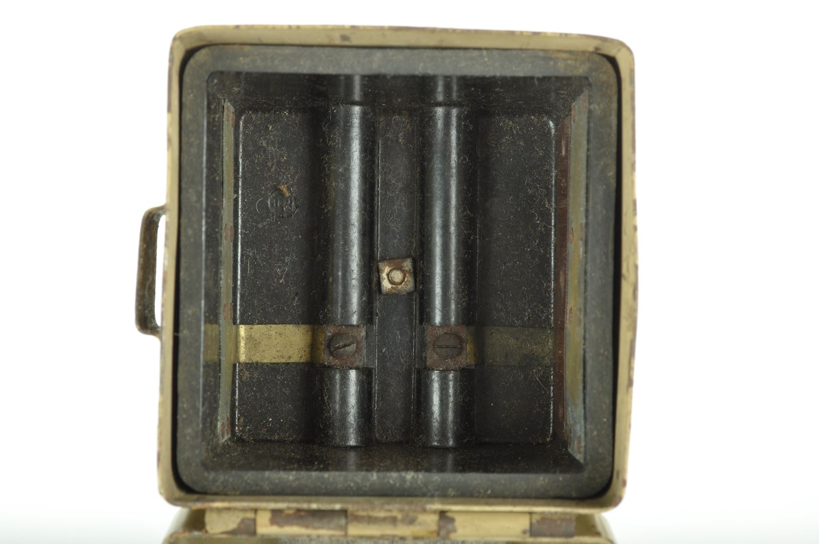 Boite pour batteries d' optique de visée MG 34 / 42