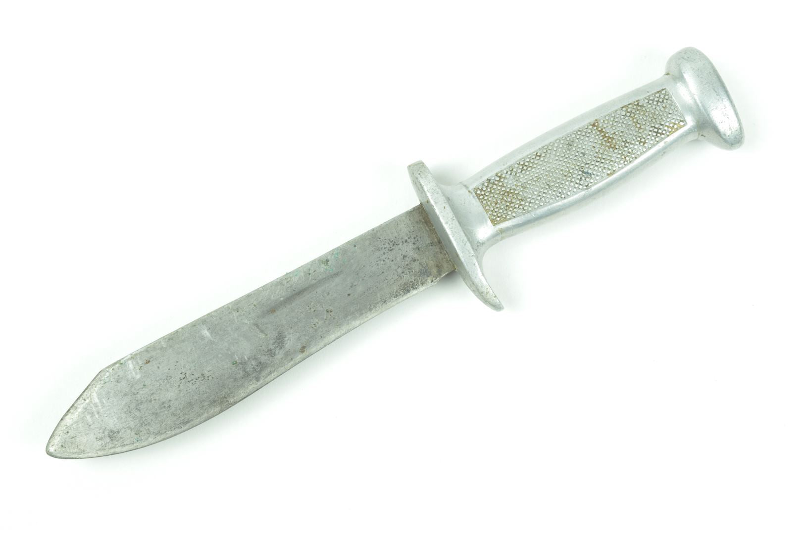 Couteau de jeune des Chantiers de jeunesse avec son fourreau réglementaire personnalisé