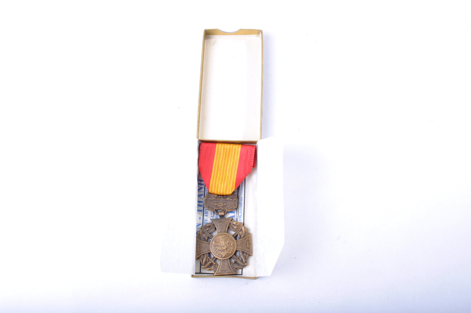 Médaille de la bravoure vietnamienne dans sa boite " Saigon"